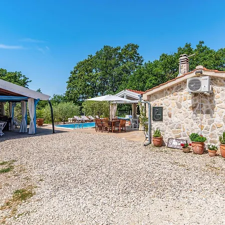 Gorgeous In With Kitchen Tatil Evi *