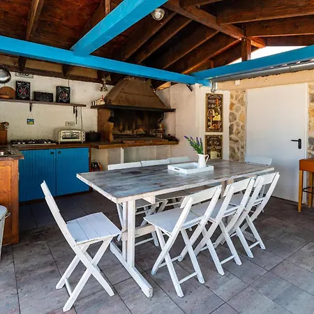 Gorgeous In With Kitchen Tatil Evi