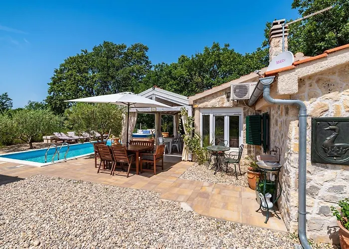 Gorgeous In With Kitchen