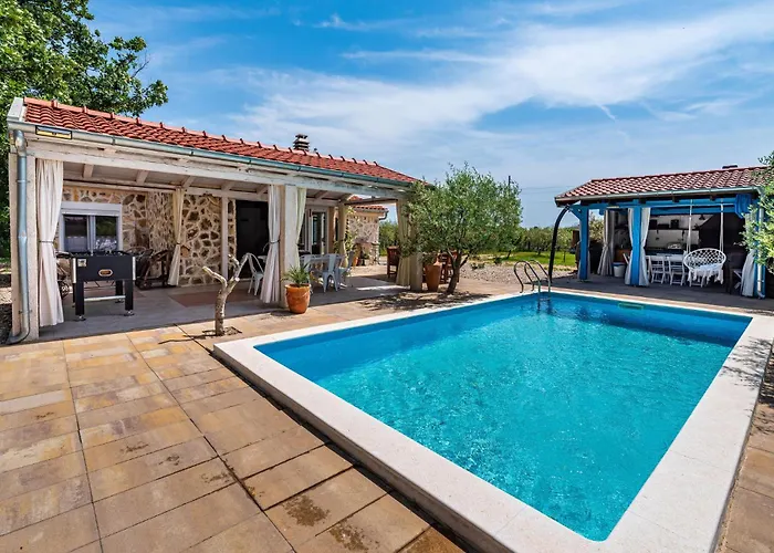 Gorgeous In With Kitchen * Posedarje