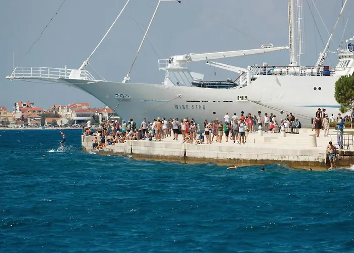 Gorgeous In With Kitchen Tatil Evi