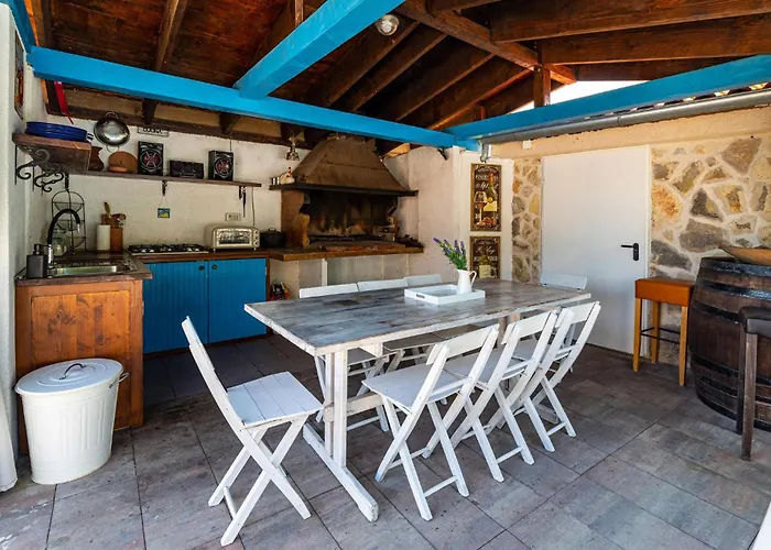 Gorgeous In With Kitchen Tatil Evi